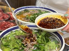 -云阿蛮云南生烫牛肉米线(奉贤路店)