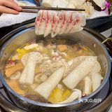 锅底是海南椰青打底茶点免费不限量，我直接爱了！
