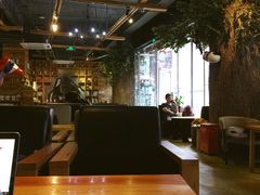 -Who乎coffee&bar