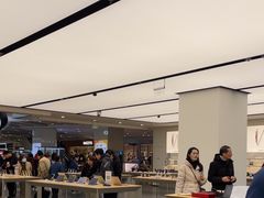 -华为授权体验店(中山公园来福士)