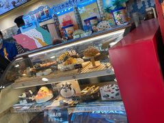 面包甜点陈列柜-DQ·蛋糕·冰淇淋(大宁国际商业广场店)