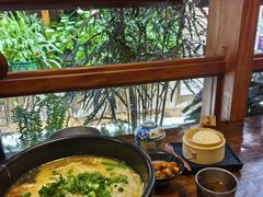 -银米·云南传统过桥米线(双廊黑金冠店)