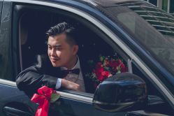 -现代经典婚纱摄影