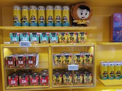 零售区-周黑鸭(深圳大新地铁站店)
