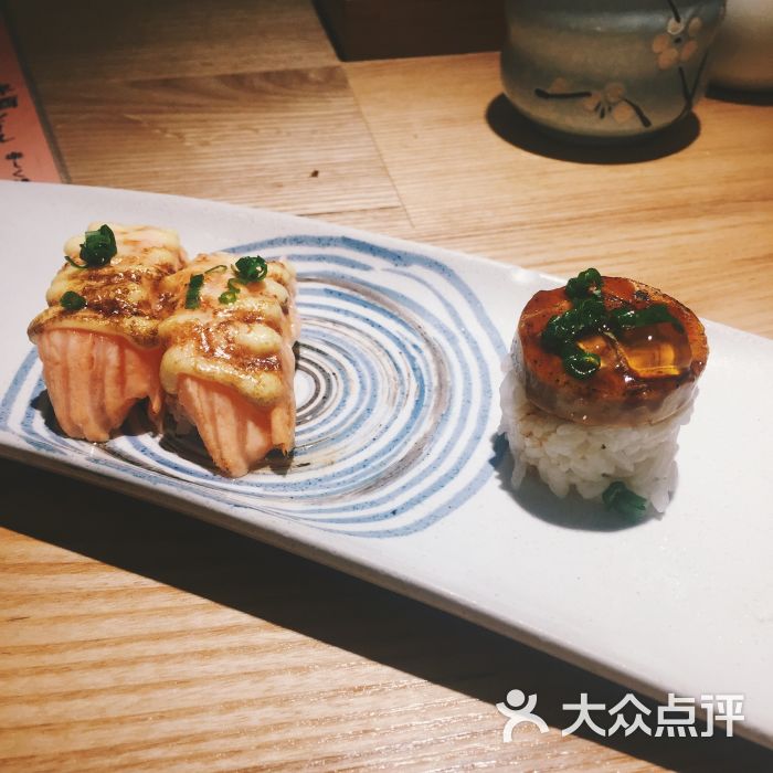 初·居食屋(万象城购物中心店)炙烤三文鱼手握图片 - 第753张