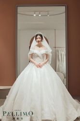 -派丽莫Pellimo原创设计婚纱品牌