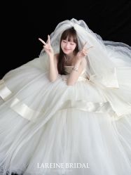 -拉瑞娜LaReine婚纱礼服高级定制