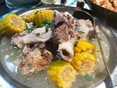 筒子骨玉米-昱龙大盆牛蛙馆(三兴街总店)