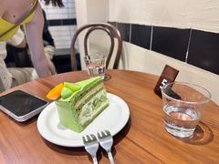 抹茶柚子奶油蛋糕-black rainbow coffee