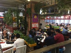 大堂-钢管厂歆瑞源油卤串串香(春熙路太古里店)