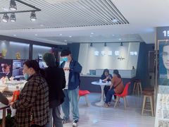 -宏宇眼镜蔡司依视路折扣店(兆佳眼镜城店)