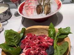 -红鼎豆捞·非遗鲍皇汤火锅(宝丰路店)