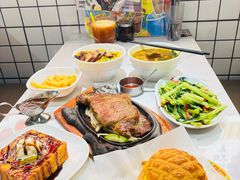 -樂麗餐室 · 本地茶餐廳(扬名广场店)