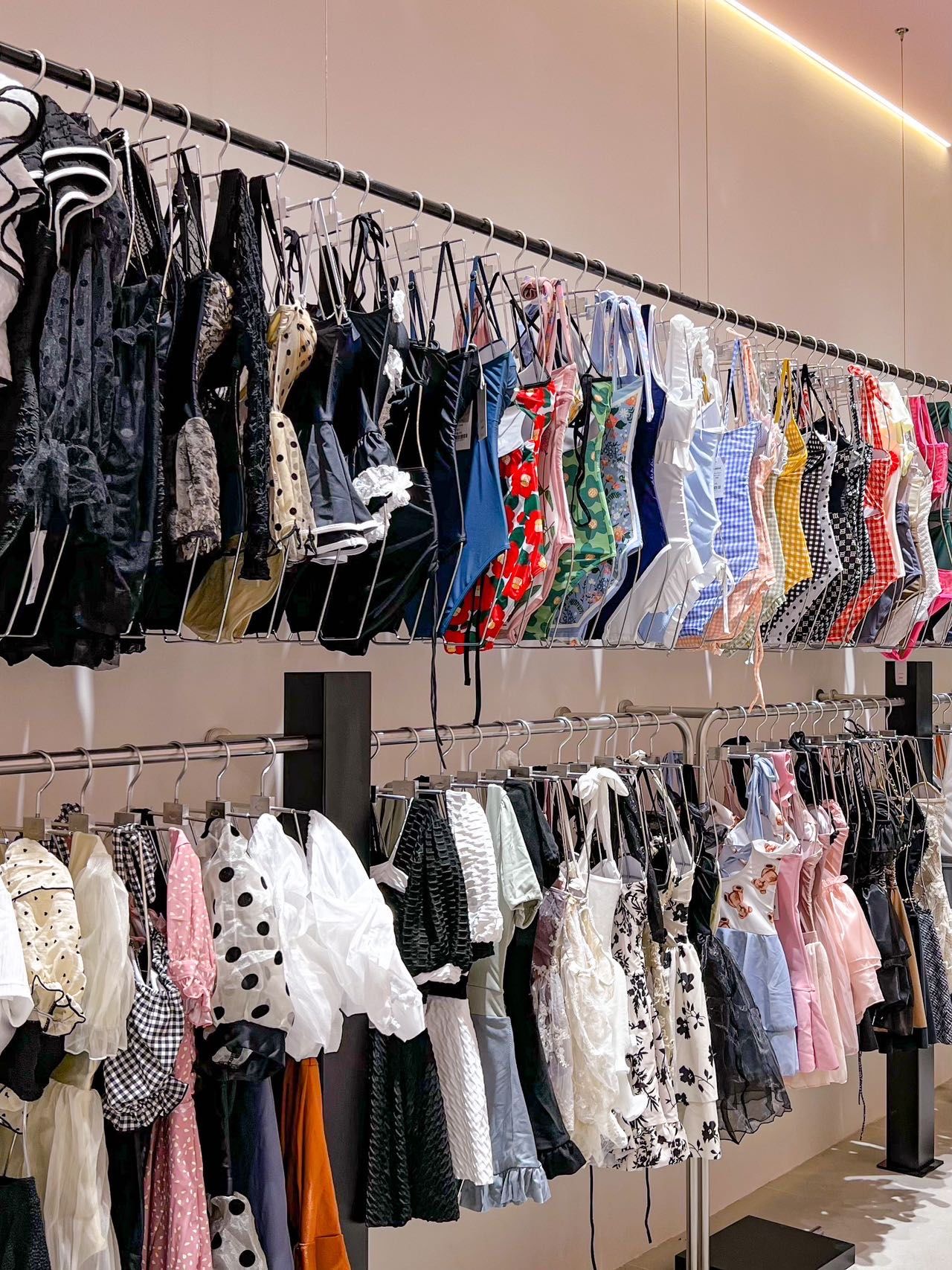 三亚下飞机直奔这家!纯欲超美泳衣店