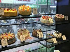 -红跑车蛋糕世界(网巾市店)