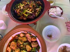 -霄汉牛三鲜湖北砂锅菜(万松园2店)