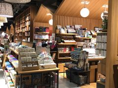 -百新书局(尚悦湾店)