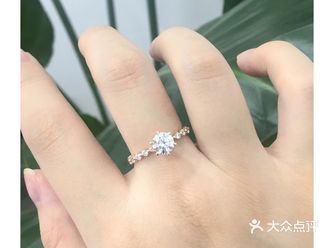 私藏|一眼就看中的绝美结婚钻戒