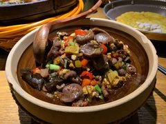 土家锅气爆鸡杂-吃饭皇帝大(合生汇店)