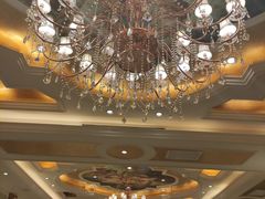 -鞍山大白鲨美食酒店