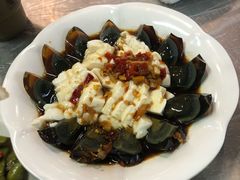 皮蛋拌豆腐-小民大排档(光谷店)