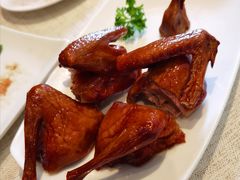 脆皮烧顶鸽-御宝轩(益丰·外滩源店)