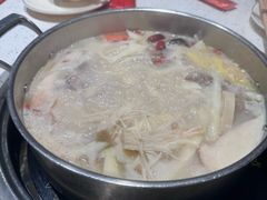-三人行骨头王火锅(长寿店)
