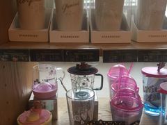 零售区-星巴克臻选(外滩中心店)