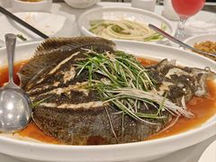 -万龙洲海鲜(大兴绿地缤纷城店)