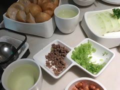 -左庭右院鲜牛肉火锅(浦江欢乐颂店)