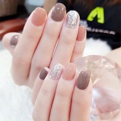 -Pink You美甲美睫纹绣定制中心