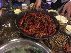 -去吃小龙虾·江湖菜·烧烤(南滨路店)
