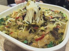 酸菜米线-魏家凉皮(博水商务大厦店)