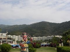 -三亚亚龙湾凯莱仙人掌度假酒店