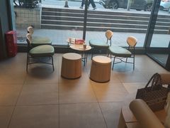 -星巴克臻选(青岛麦凯乐分店)