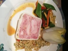 -ResTaurAnt S'ZWILLING Stuebel