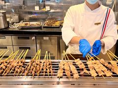 -圣丰索菲特·2 On 988 Café 自助餐厅