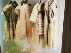 -Dior迪奥(恒隆广场童装店)