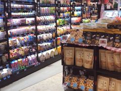 面包甜点陈列柜-盒马鲜生(丁香国际店)