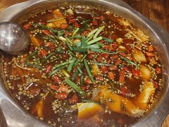 -乡土特色.冷锅鱼.牦牛肉汤锅