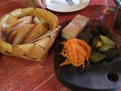 -羽深肉铺 Steak & Wine