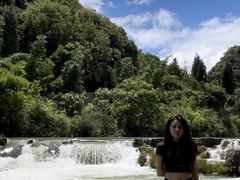 -高荡千年布依古寨旅游景区