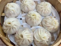 -莱莱小笼·乔艾