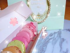 -ladurée(戴高乐机场T 2F店)