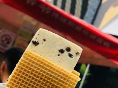 -詹爷爷乌节路街头冰淇淋