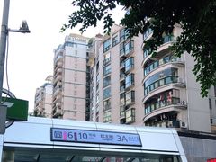 -红土地(地铁站)