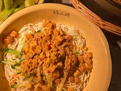 鱼籽热干面-鹤江桥·红油牛肉粉(SKP店)