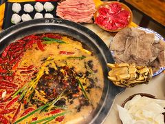 -黄潇洒老火锅(九眼桥宏济巷店)