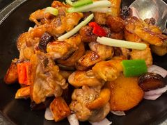 龙城啫啫鸡煲-誉八仙粤菜(万象天地店)