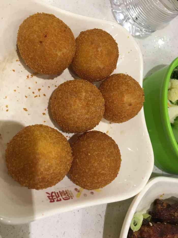 愉筷自选式中式快餐(福康路店)-"愉筷在建水还是有很多家分店的,但是